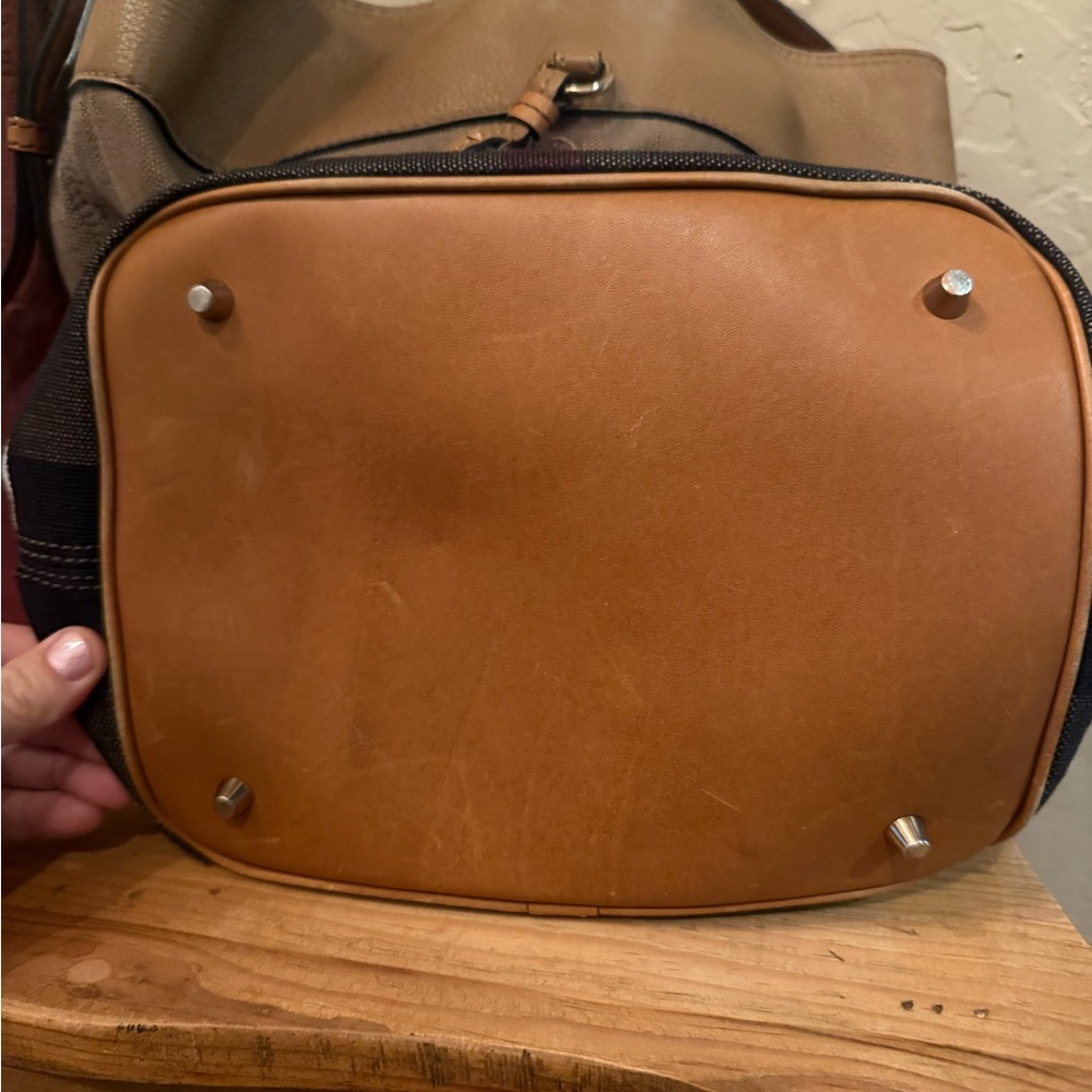 Elegant Tan and Black Burberry Hobo Bag with Tassel - Picture 2 of 15